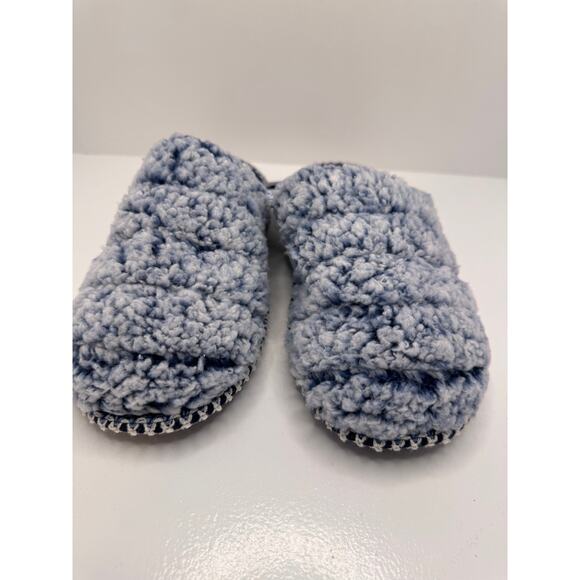DLUXE by Dearfoams Vera Teddy Scuff Slippers Blue Memory Foam Size L 9-10 UNISEX - Picture 8 of 10